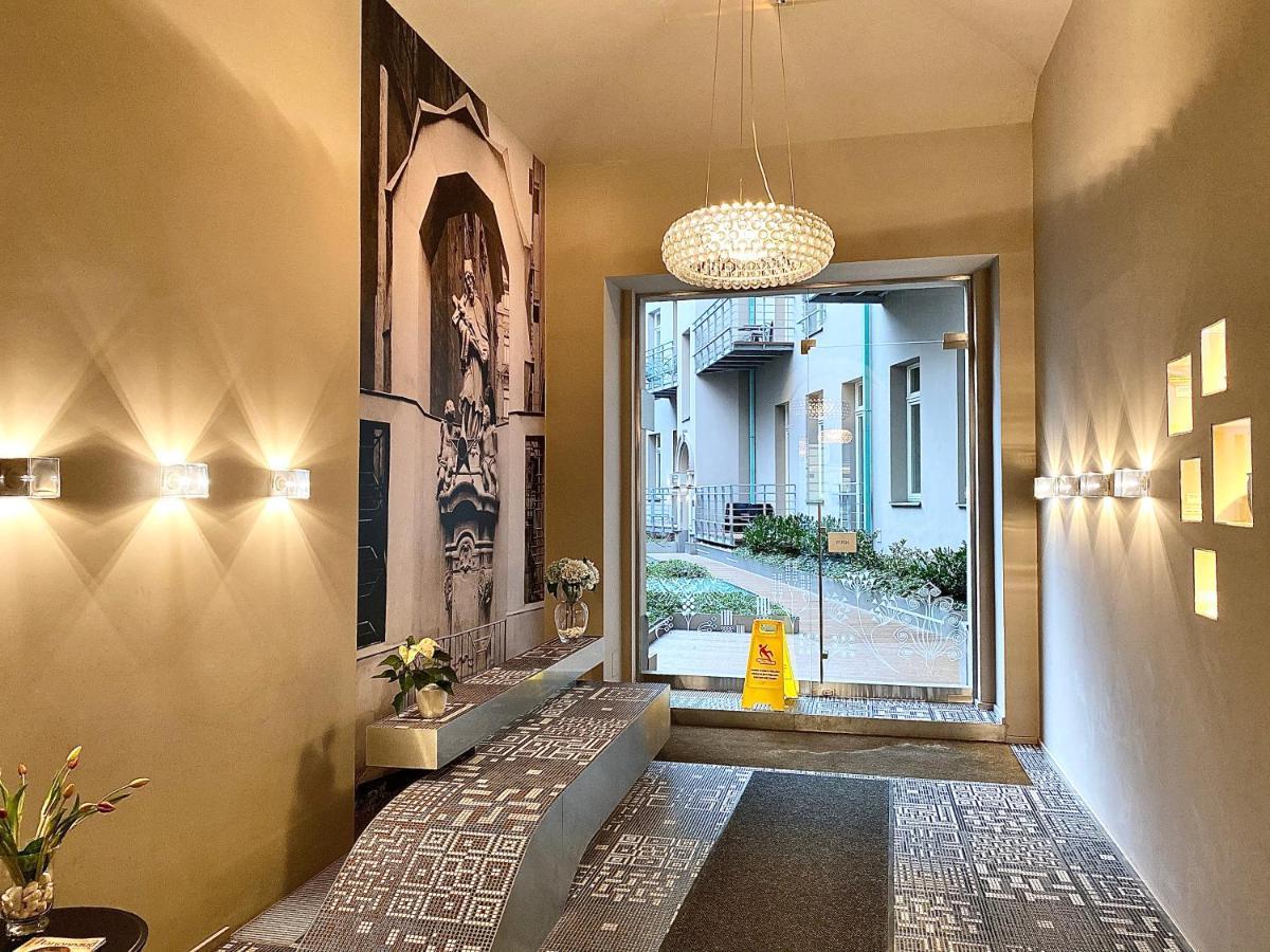 Exclusive Apartment + Best Located Прага Экстерьер фото