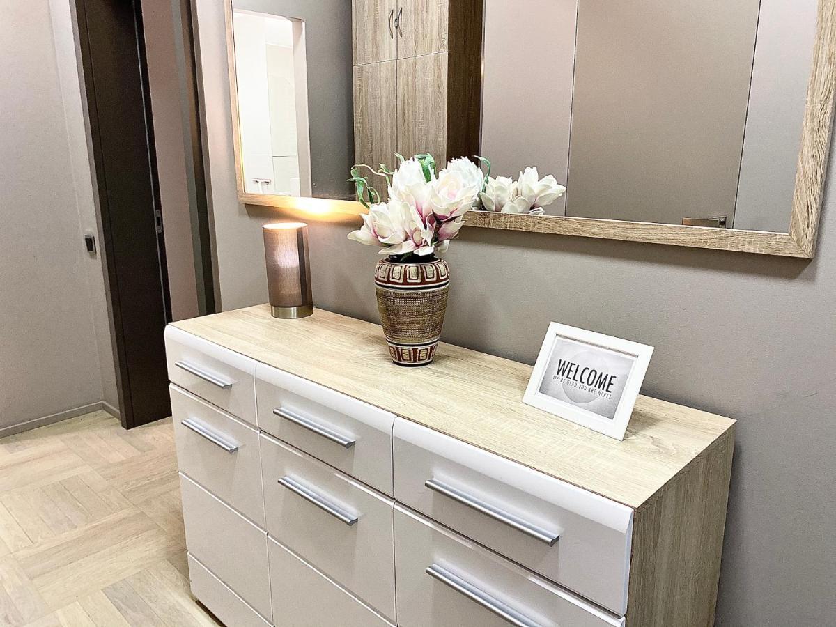 Exclusive Apartment + Best Located Прага Экстерьер фото