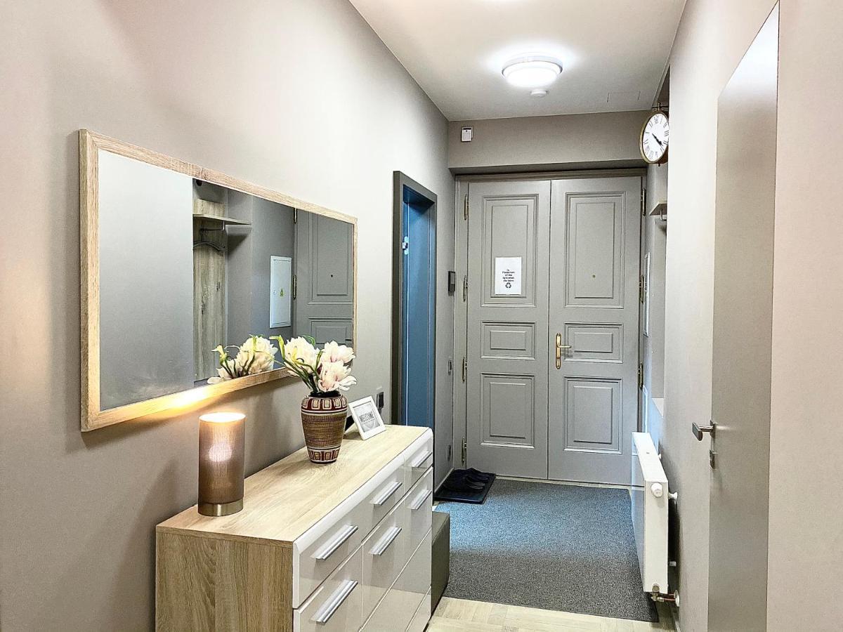 Exclusive Apartment + Best Located Прага Экстерьер фото