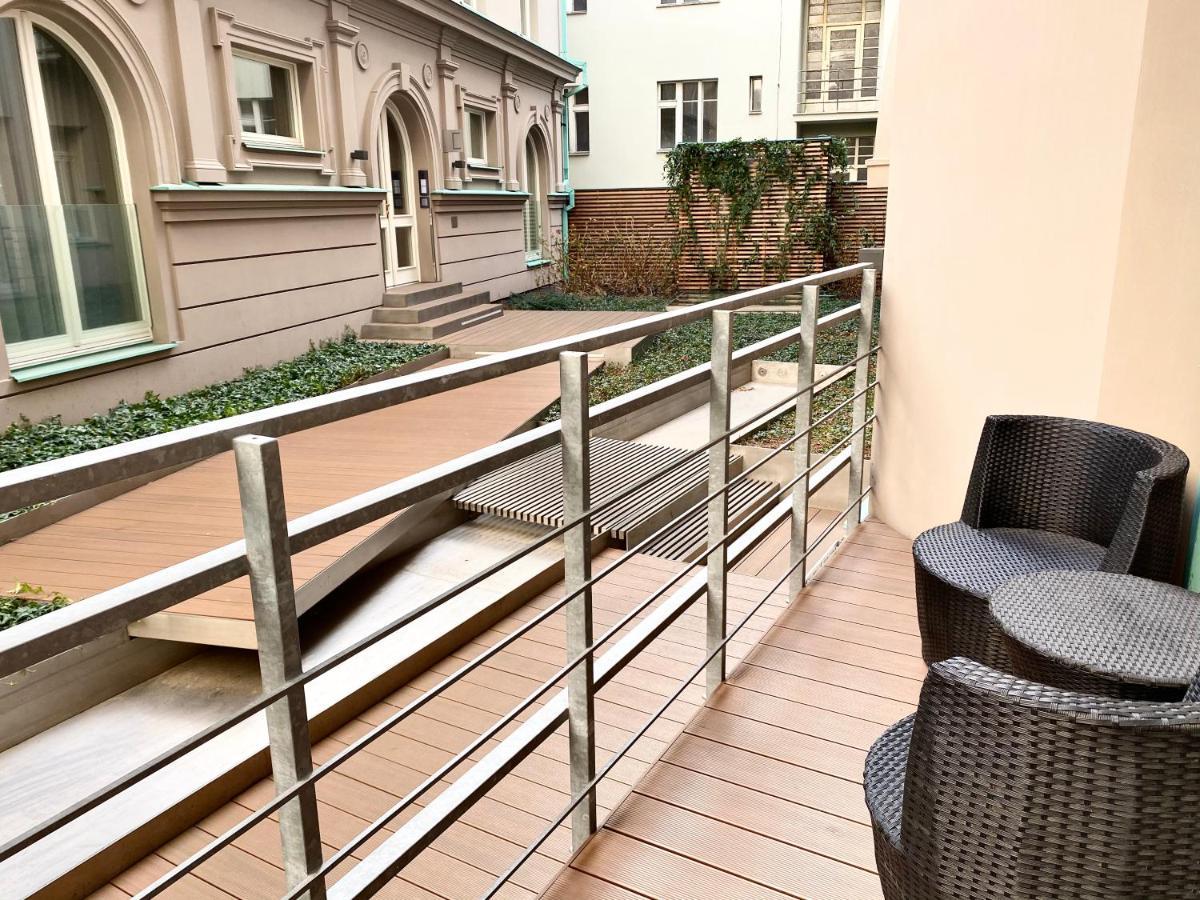 Exclusive Apartment + Best Located Прага Экстерьер фото