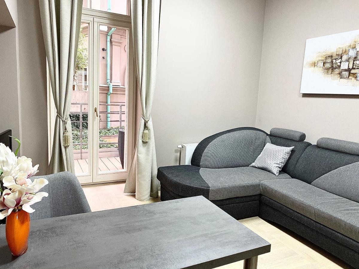 Exclusive Apartment + Best Located Прага Экстерьер фото